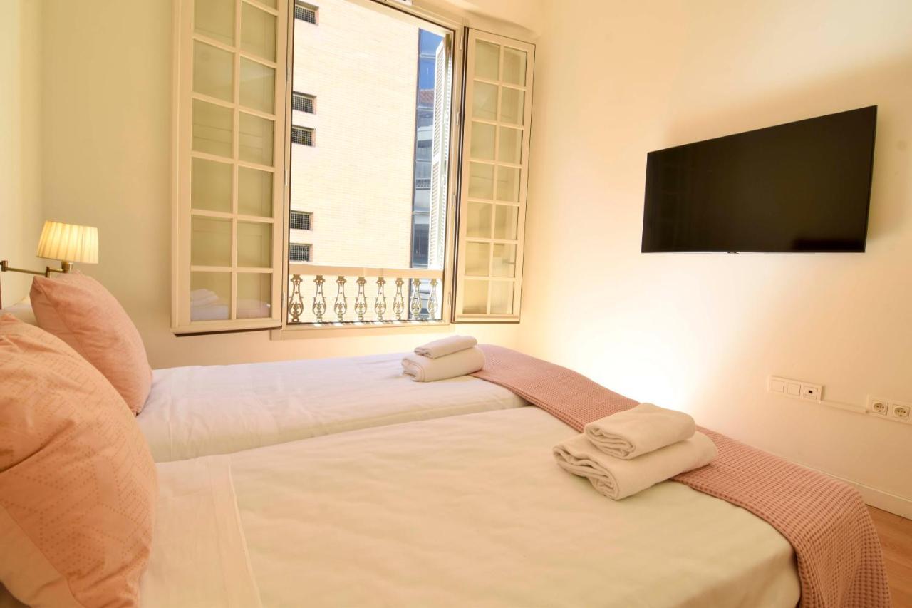Апартаменты Letmalaga Plaza Del Teatro Premium Экстерьер фото